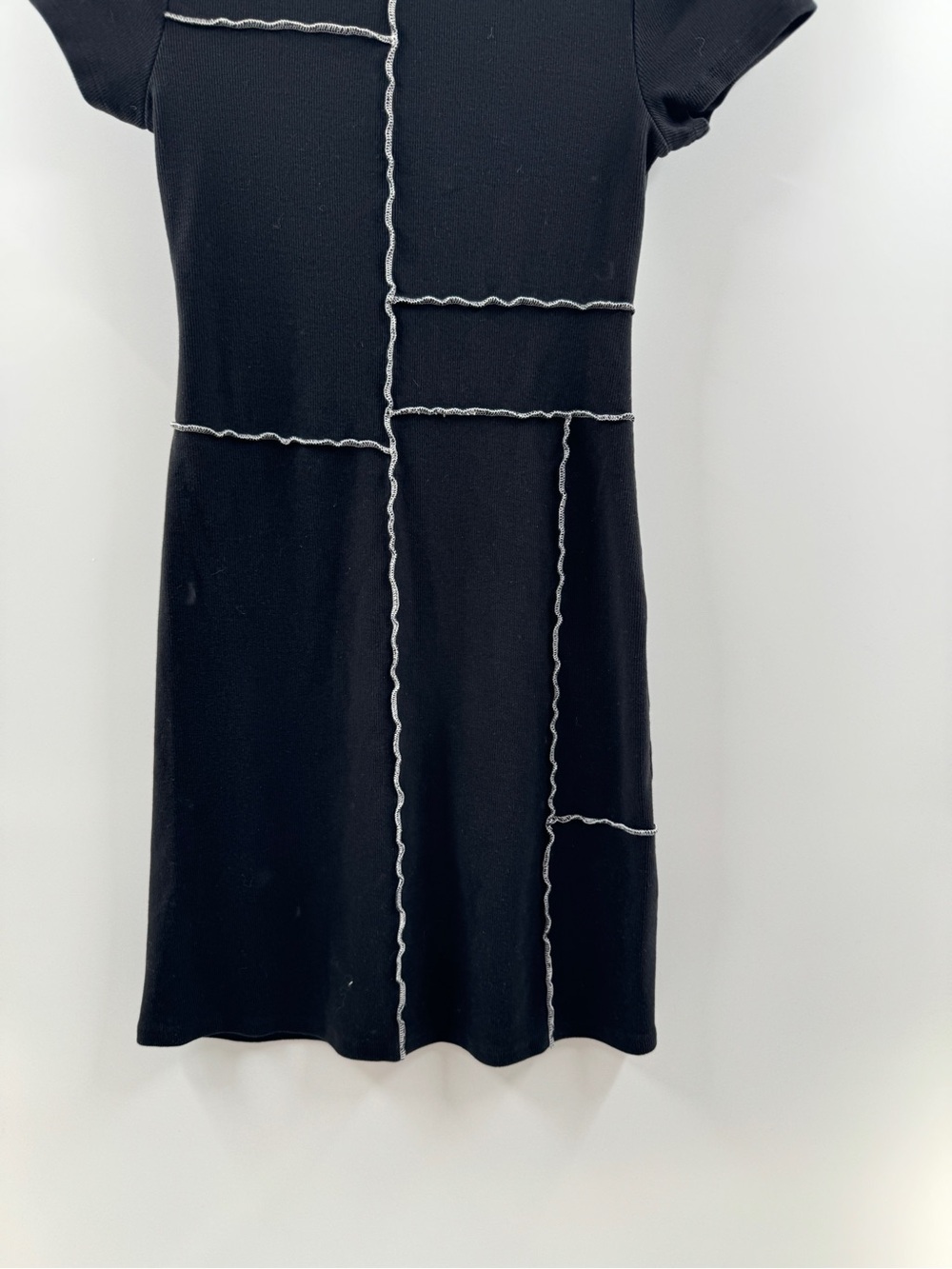 Hollister Black Contrast Stitch Mini Dress – Women's Small Regular - Picture 3 of 8